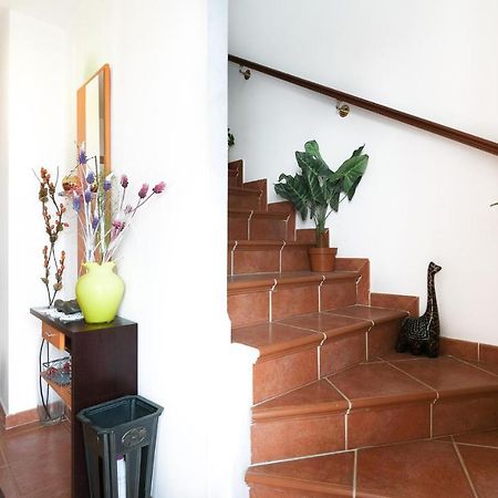 3 Bedroom Awesome Home In La Algaba Buitenkant foto